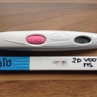  Hier 2 dagen voor nod duidelijk een positieve zwangerschapstest.
Zelf mijn ovulatie test is positief