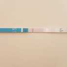 28-8-2018 Er lijkt een licht streepje te zitten terwijl ik 22-8 mijn NOD heb gehad en dus nu pas in dag 7 zit met een normale cyclus lengte van 28 dagen. Is het normaal dat er een klein streepje zit of begint de LH al op te komen? 
