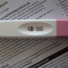 Zwangerschapstest Hey iedereen

Ik heb deze ochtend 2 early zwangerschapstesten gedaan en 1 gewone. Bij beide verschijnt er een licht streepje. Ik heb de testen ook uitgevoerd zoals in de handleiding stond + binnen de 5 minuten afgelezen. Wilt dit zeggen dat ik zwanger ben? Als ik een cyclus van 28 dagen zou hebben is mijn NOD hebben op 3 juni. Vorige maand had ik maar een cyclus van 24 dagen en als ik daar op baseer was mijn NOD 30/5. Vandaar dat ik getest heb.

Ik zit nog maar in ronde 1 voor ons eerste kindje dus ik geloof het eigenlijk ook niet echt.

Ergens vind ik het moeilijk om dit te vragen omdat ik al zoveel verhalen gelezen heb van jullie die zolang aan het proberen zijn. :ermm: