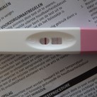 Zwangerschapstest Hey iedereen

Ik heb deze ochtend 2 early zwangerschapstesten gedaan en 1 gewone. Bij beide verschijnt er een licht streepje. Ik heb de testen ook uitgevoerd zoals in de handleiding stond + binnen de 5 minuten afgelezen. Wilt dit zeggen dat ik zwanger ben? Als ik een cyclus van 28 dagen zou hebben is mijn NOD hebben op 3 juni. Vorige maand had ik maar een cyclus van 24 dagen en als ik daar op baseer was mijn NOD 30/5. Vandaar dat ik getest heb.

Ik zit nog maar in ronde 1 voor ons eerste kindje dus ik geloof het eigenlijk ook niet echt.

Ergens vind ik het moeilijk om dit te vragen omdat ik al zoveel verhalen gelezen heb van jullie die zolang aan het proberen zijn. :ermm: