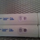 Zwanger!!! Onderste test: 30 maart 2013 (licht positief) Bovenste test: 03 april 2013 (duidelijker positief)