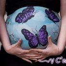 Bellypaint met vlinders De zwangere dame was super blij met de bellypaint en heeft deze gebruikt voor haar geboortekaartje! 